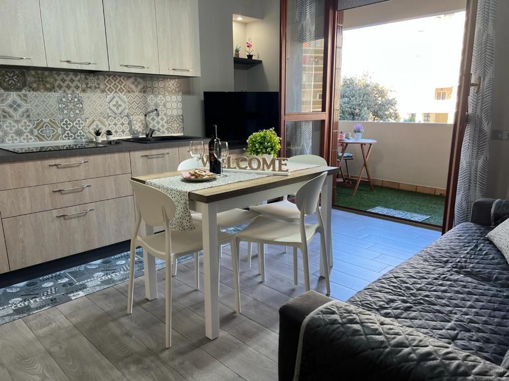 Casa Vacanze “Dolce Sosta” Quartu SantʼElena Exteriör bild